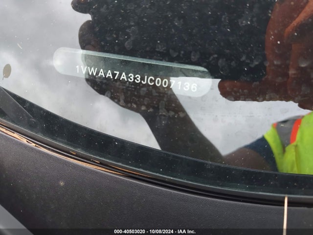 1VWAA7A33JC007136 Volkswagen Passat 2.0t R-line/2.0t S