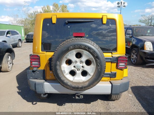 1C4BJWEG3EL183933 Jeep Wrangler Unlimited Sahara