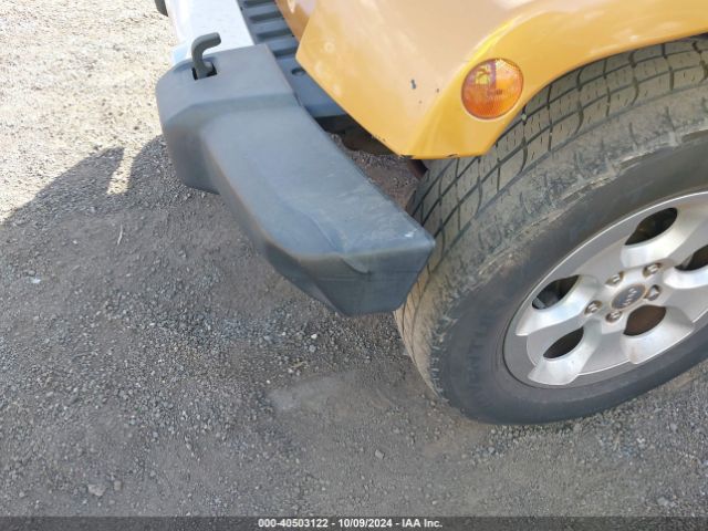 1C4BJWEG3EL183933 Jeep Wrangler Unlimited Sahara