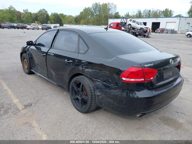 40503130 :رقم المزاد ، 1VWAS7A32FC103215 vin ، 2015 Volkswagen Passat 1.8t S مزاد بيع