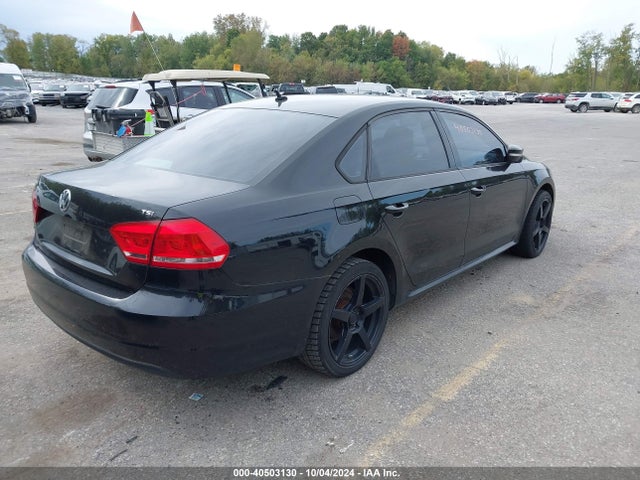 40503130 :رقم المزاد ، 1VWAS7A32FC103215 vin ، 2015 Volkswagen Passat 1.8t S مزاد بيع