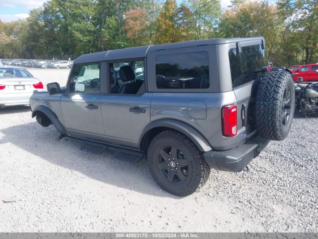 2023 FORD BRONCO 1FMEE5DH8PLC11679 Photo 2
