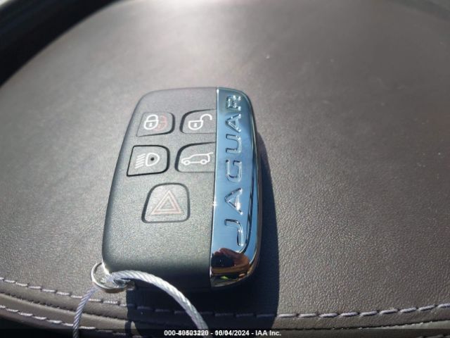 2011 JAGUAR XJ SAJWA2GB7BLV20516 Photo 10