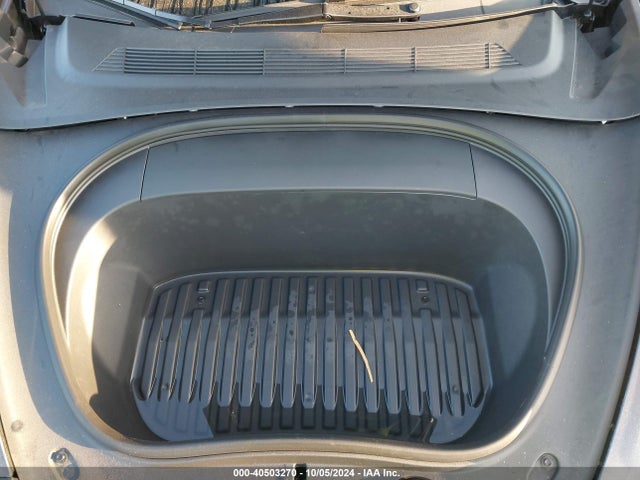 2024 TESLA MODEL 3 5YJ3E1EB9RF755581 Photo 9