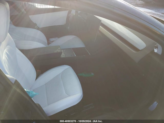 2024 TESLA MODEL 3 5YJ3E1EB9RF755581 Photo 4