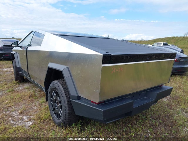 2024 TESLA CYBERTRUCK 7G2CEHEEXRA012909 Photo 2