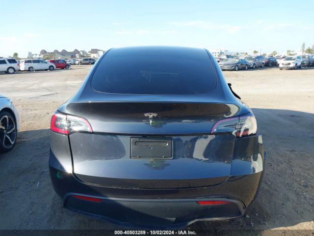 7SAYGDED1RF050277 Tesla Model Y Long Range Dual Motor All-wheel Drive