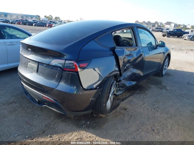 7SAYGDED1RF050277 Tesla Model Y Long Range Dual Motor All-wheel Drive