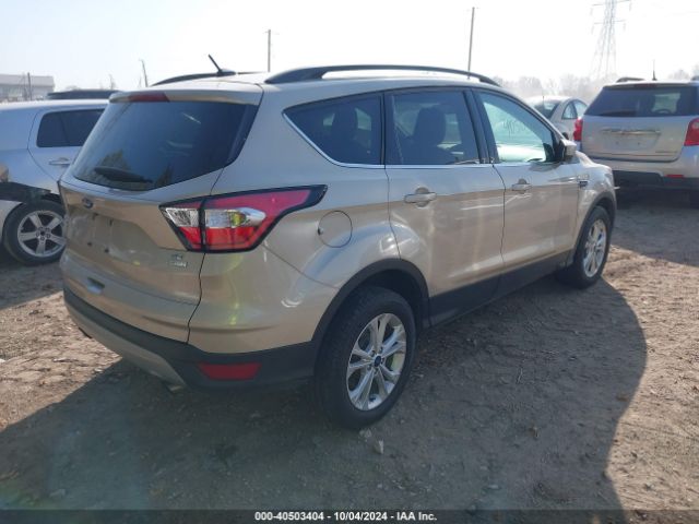 1FMCU0GD2JUB85345 Ford ESCAPE SE