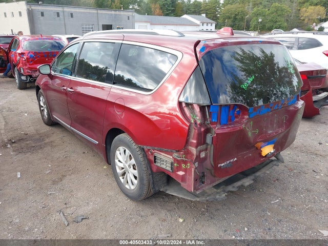 2C4RC1BG0JR280718 Chrysler Pacifica Touring L