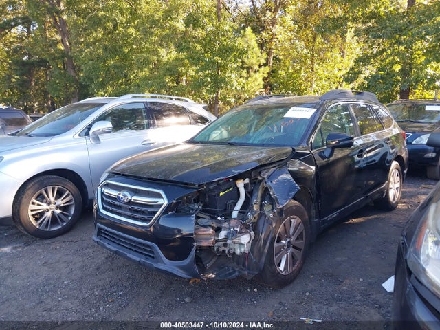 Subaru Outback 2.5i Premium 2018 4S4BSAHC9J3256477 Image 2