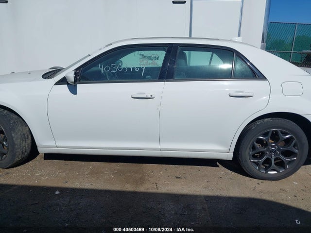2C3CCAGG9JH165818 Chrysler 300 300s Awd
