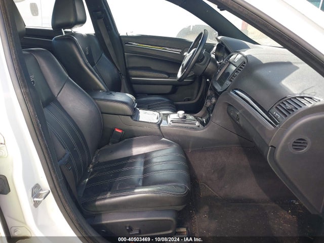 2C3CCAGG9JH165818 Chrysler 300 300s Awd