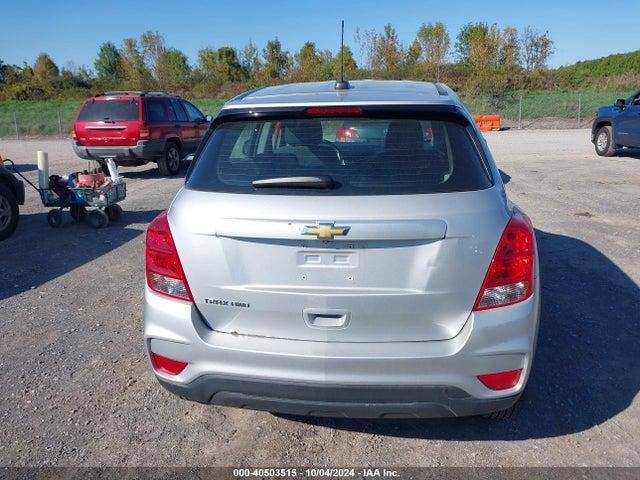 Chevrolet TRAX LS 2018 3GNCJNSB0JL231837 Image 16