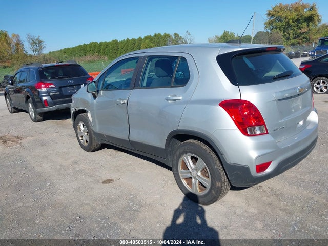 Chevrolet TRAX LS 2018 3GNCJNSB0JL231837 Image 3