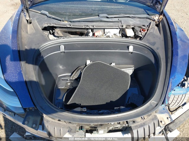 Tesla Model 3 Long Range/mid Range 2018 5YJ3E1EA1JF102335 Image 10