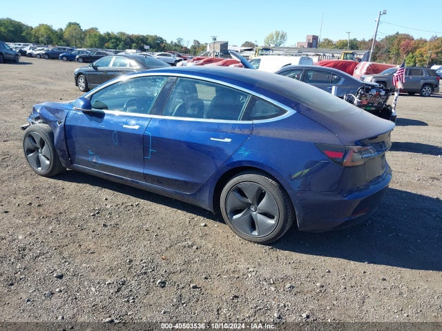 Tesla Model 3 Long Range/mid Range 2018 5YJ3E1EA1JF102335 Image 3
