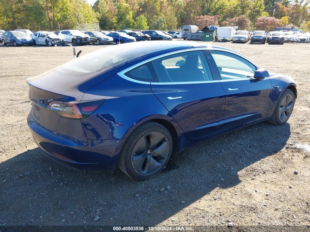 Tesla Model 3 Long Range/mid Range 2018 5YJ3E1EA1JF102335 Image 4