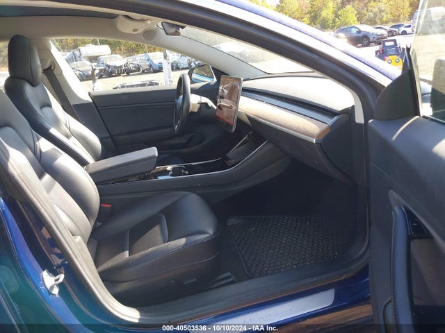Tesla Model 3 Long Range/mid Range 2018 5YJ3E1EA1JF102335 Image 5