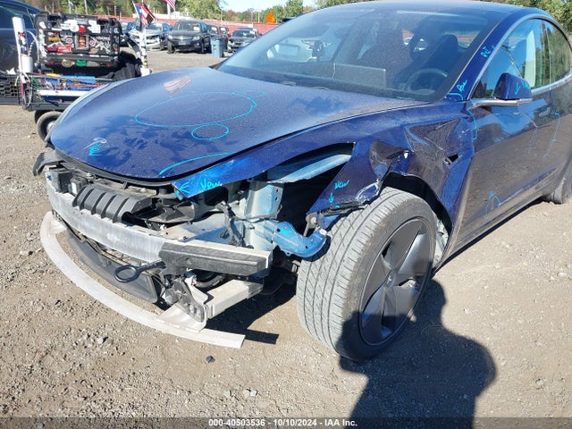 Tesla Model 3 Long Range/mid Range 2018 5YJ3E1EA1JF102335 Image 6