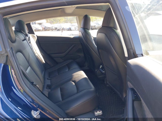 Tesla Model 3 Long Range/mid Range 2018 5YJ3E1EA1JF102335 Image 8