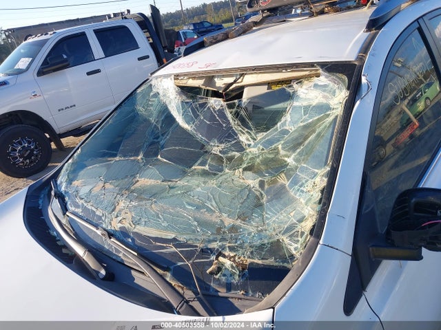 Toyota RAV4 LE 2018 JTMZFREVXJJ185040 Image 11