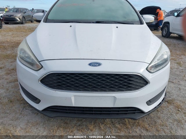 Ford FOCUS SE 2017 1FADP3K27HL287057 Image 12