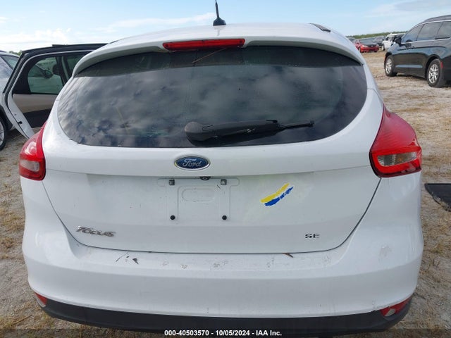 Ford FOCUS SE 2017 1FADP3K27HL287057 Image 16