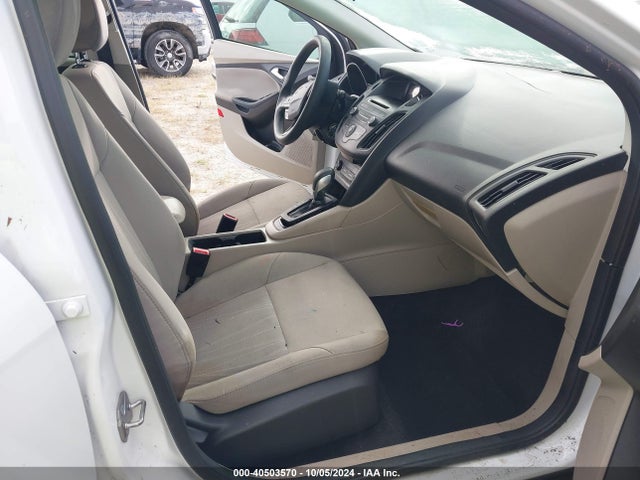Ford FOCUS SE 2017 1FADP3K27HL287057 Image 5