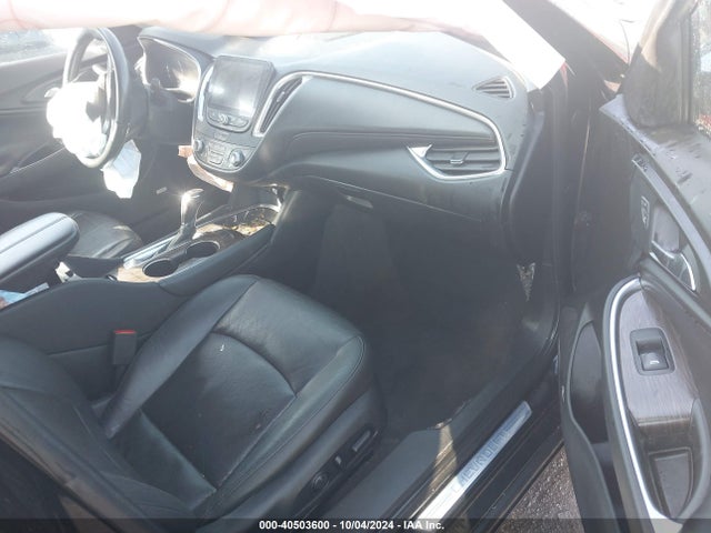 1G1ZE5SX9KF211433 Chevrolet Malibu Premier