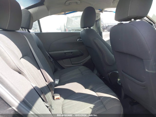 Chevrolet Sonic Lt Auto 2017 1G1JD5SG9H4132977 Image 8