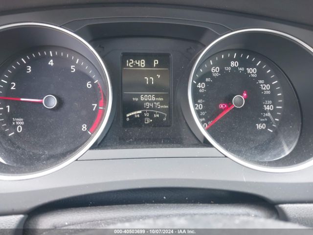 3VWDB7AJ0JM215997 Volkswagen Jetta 1.4t Se/1.4t Wolfsburg Edition