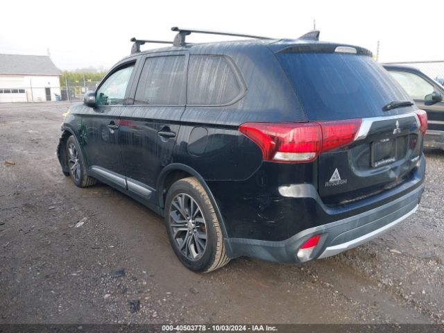 2018 MITSUBISHI OUTLANDER JA4AD2A34JJ000702 Photo 2