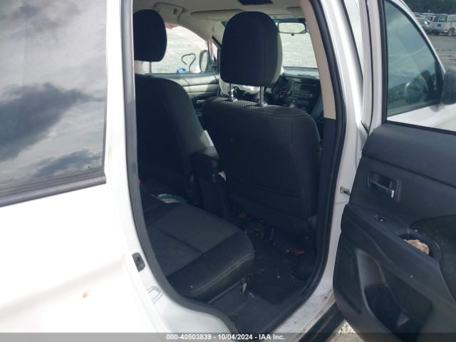 JA4AD2A33GZ008042 Mitsubishi Outlander Es
