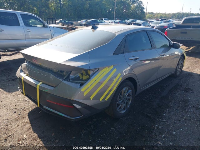 Hyundai ELANTRA SEL 2024 KMHLM4DG8RU734581 Image 4
