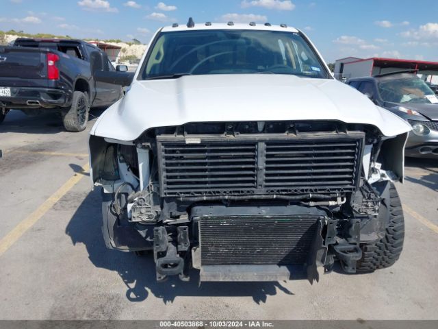 3C6UR5CL5KG634713 RAM 2500 Tradesman  4x4 6'4 Box