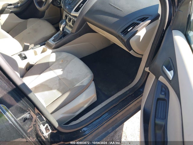 Ford FOCUS SE 2014 1FADP3F25EL460323 Image 5