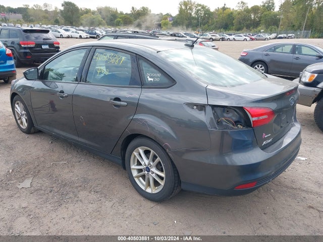 Ford FOCUS SE 2016 1FADP3F23GL282236 Image 3