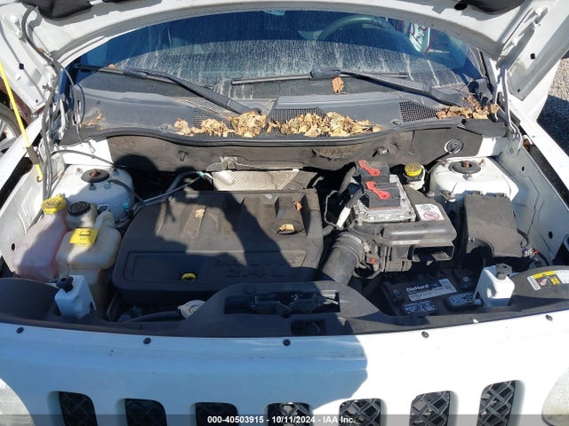 1C4NJPBB4GD737960 Jeep Patriot Sport