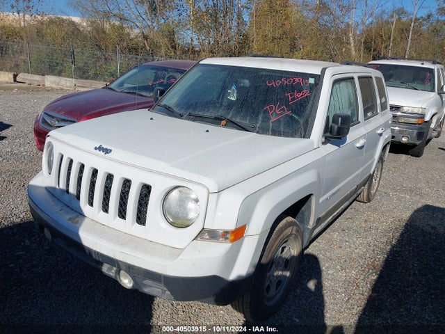 1C4NJPBB4GD737960 Jeep Patriot Sport