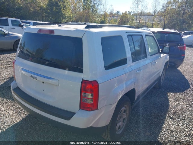 1C4NJPBB4GD737960 Jeep Patriot Sport