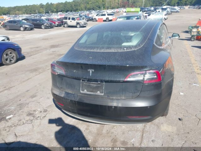 5YJ3E1EA7JF155895 Tesla MODEL 3