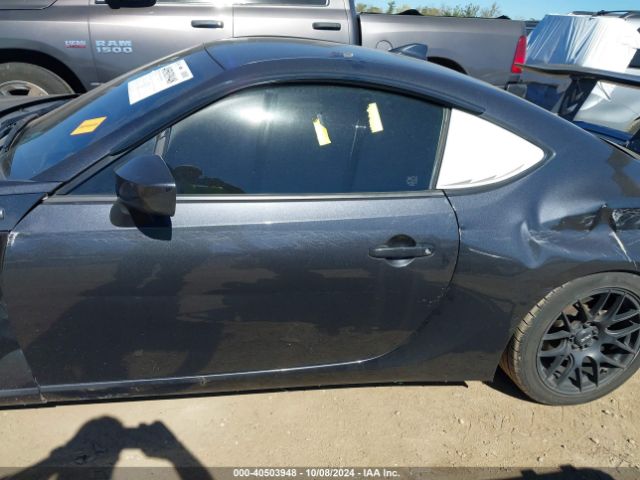 JF1ZNAA16F9713775 Scion FR-S