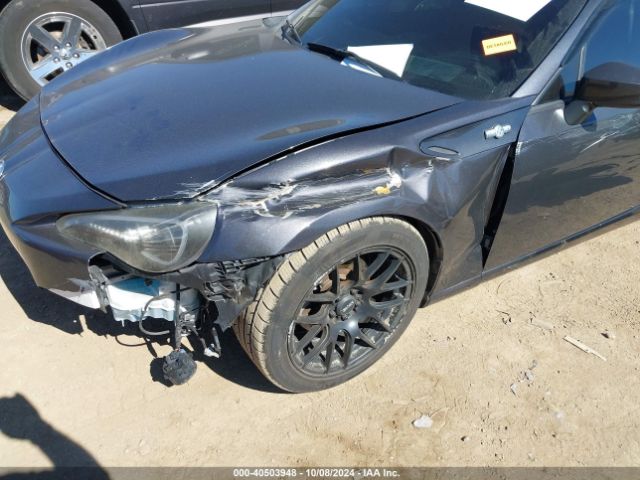 JF1ZNAA16F9713775 Scion FR-S