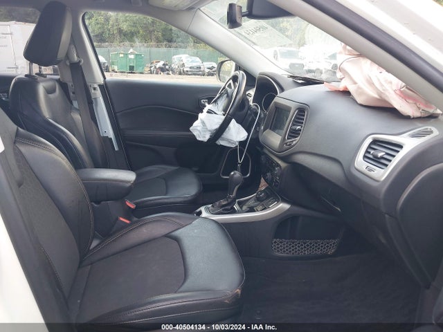Jeep Compass Latitude 4x4 2019 3C4NJDBB5KT741601 Image 5