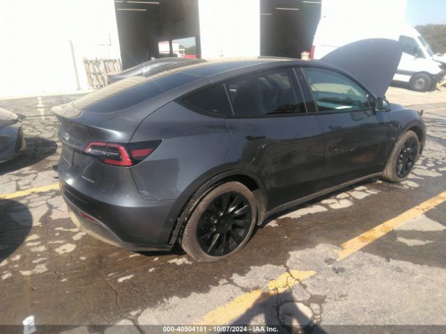 7SAYGAEE9NF570597 Tesla Model Y Long Range Dual Motor All-wheel Drive