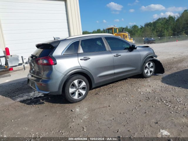 KNDCB3LC2J5203295 KIA NIRO LX