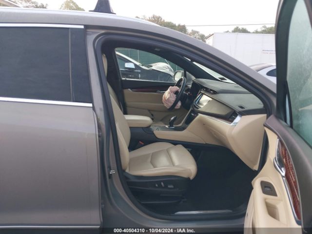 1GYKNCRS8JZ152857 Cadillac XT5 LUXURY