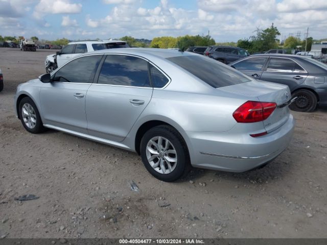 1VWAS7A31GC042179 Volkswagen Passat 1.8t S