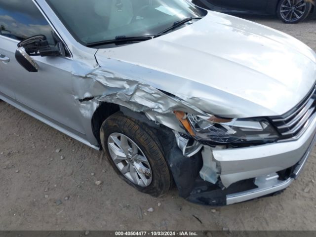 1VWAS7A31GC042179 Volkswagen Passat 1.8t S